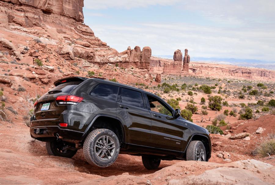  Jeep Grand Cherokee 75th Anniversary 2016 года  (NA) (фото 8 из 8)